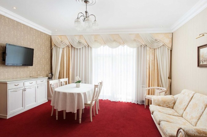 Двухкомнатный двухместный номер (Люкс — 56 м2)